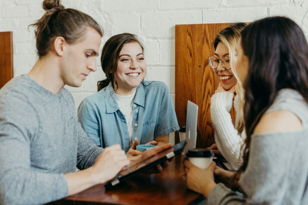 Illu pour article sur la semaine des métiers de la com