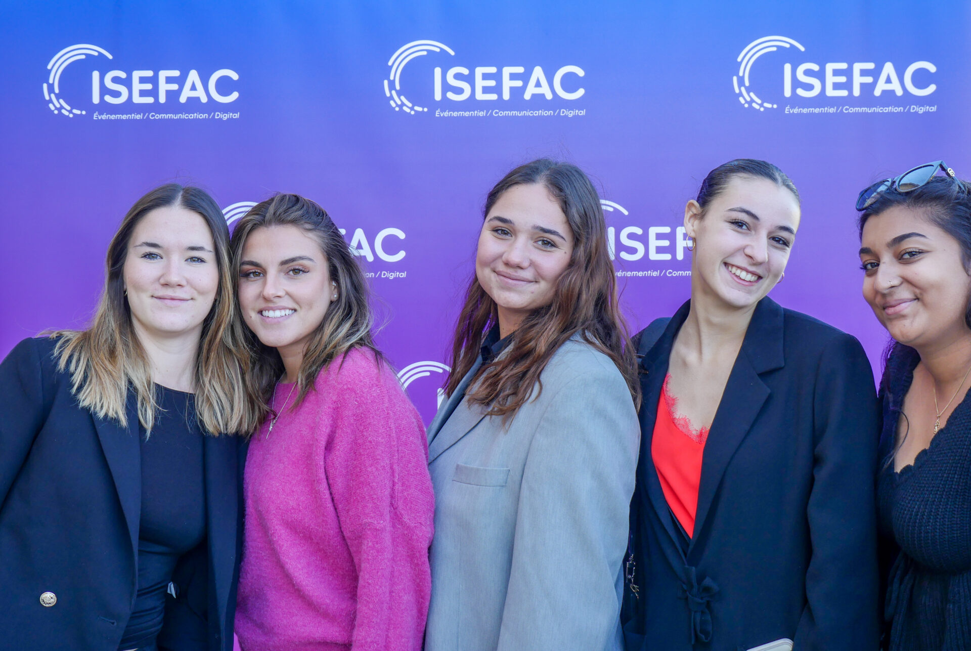 header_rendez-vous personnalisés photos étudiants sur le campus ISEFAC Aix-en-Provence